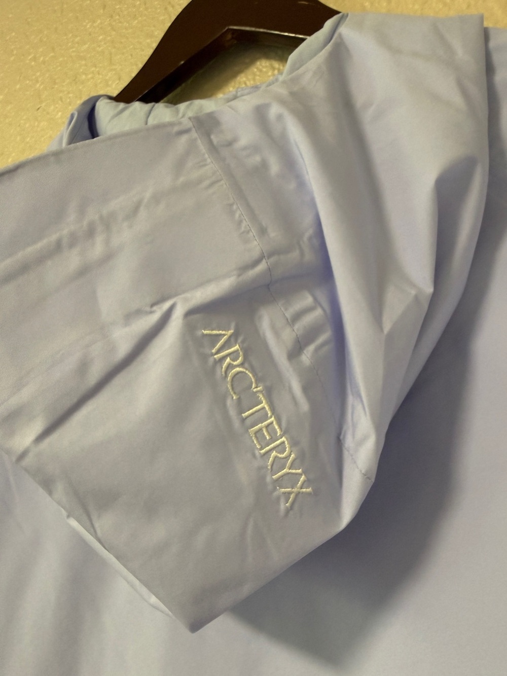 NWT Arc'teryx Kadin Hoody Gore-Tex Infinium Softshell Jacket Blue S Outdoor - Picture 12 of 16